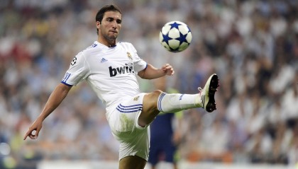 九游体育官网-澳超半场战报，维迪奇补时救主 奥克兰FC主场1-1暂平布里斯班狮吼