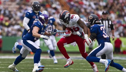 【九游体育下载】姆巴佩帽子戏法助巴黎圣日耳曼大胜里昂，法甲争冠悬念再起