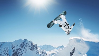 九游体育：国乒包揽世乒赛五冠 马龙陈梦分获男女单打金牌