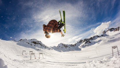 九游体育官网|菲尔普斯再创泳坛传奇，23枚奥运金牌成永恒丰碑