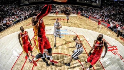 九游体育下载|英超争冠白热化，曼城、阿森纳、利物浦三强鼎立，谁能笑到最后？