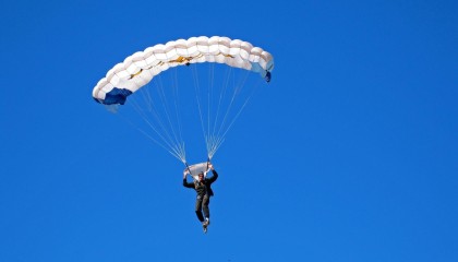 九游体育官网：紫金军团迎完全体关键一役 全员湖人剑指盐湖城仅两将缺席